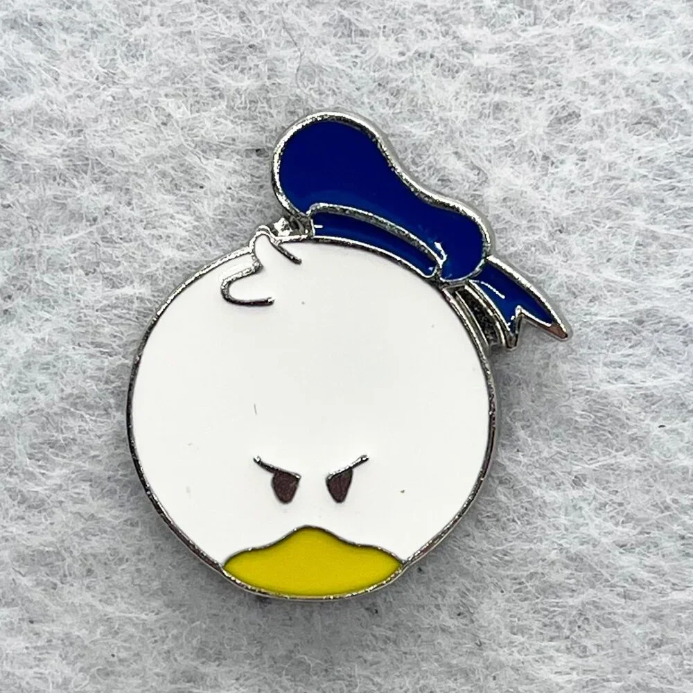 🔮 5/$25 Disney Cute Characters Angry Donald Duck Pin‎